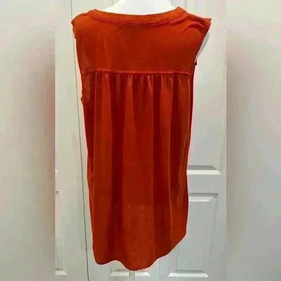 Sleeveless Mazik sleeveless top size large - Picture 2 of 5
